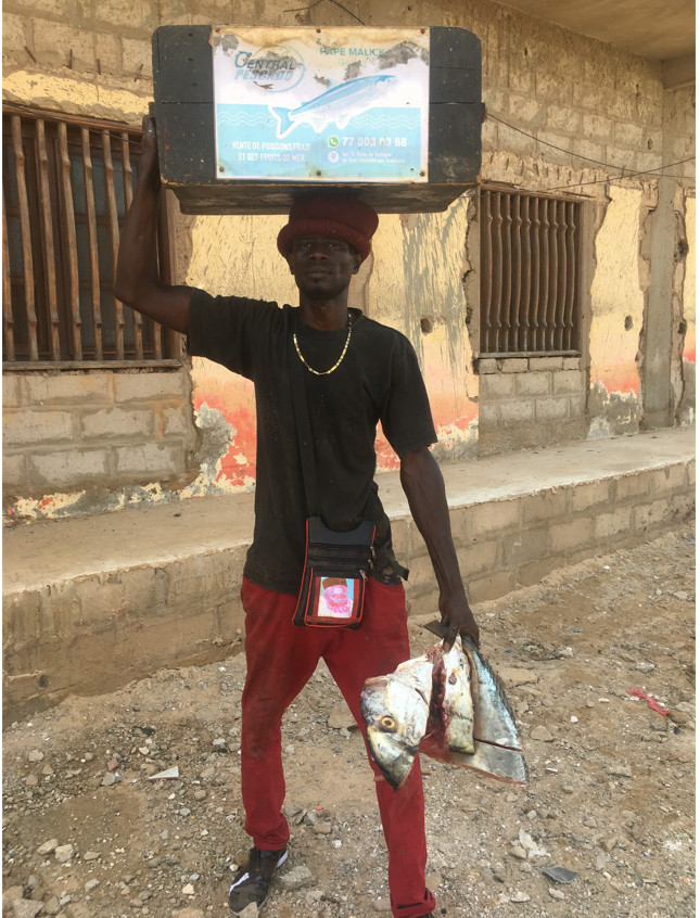 PAPE MALICK MBENGUE ALIAS MALIK 2BM : Profession, mareyeur ambulant PAPE MALICK MBENGUE ALIAS MALIK 2BM : Profession, mareyeur ambulant