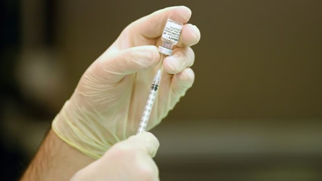 Covid-19: la baisse du nombre de patients hospitalisés se poursuit