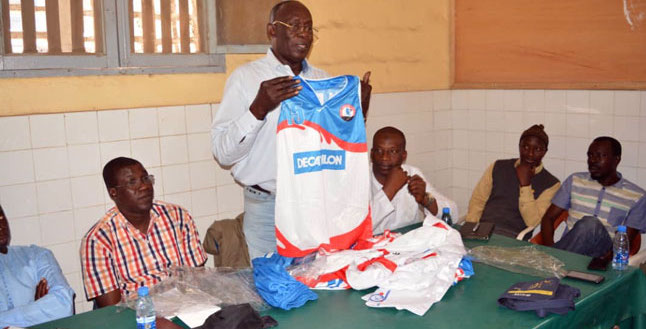 Décès de Me Alioune Badara Cissé: SLBC déplore l’inélégance de la lettre de condoléances de la FSBB, adressée à son SG Décès de Me Alioune Badara Cissé: SLBC déplore l’inélégance de la lettre de condoléances de la FSBB, adressée à son SG