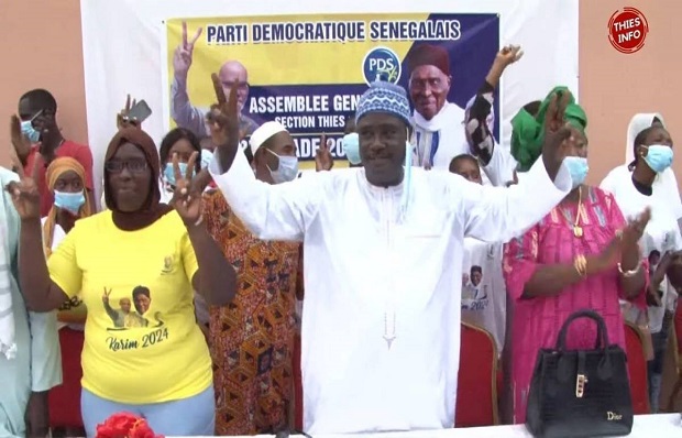 Elu par le PDS, Pape Moussé Diop pdt du comité électoral récusé par une frange du parti : il est accusé de travailler pour le Rewmi à Thiès : Elu par le PDS, Pape Moussé Diop pdt du comité électoral récusé par une frange du parti : il est accusé de travailler pour le Rewmi à Thiès :