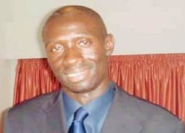 Ralliement inattendu: Alioune Badara Seck, ancien député du PDS et conseiller de Me Wade, rejoint Ousmane Sonko Ralliement inattendu: Alioune Badara Seck, ancien député du PDS et conseiller de Me Wade, rejoint Ousmane Sonko