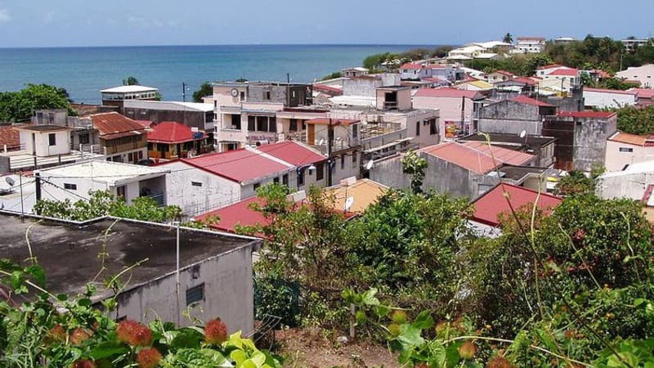 Covid-19: le confinement assoupli en Martinique à partir de lundi Covid-19: le confinement assoupli en Martinique à partir de lundi