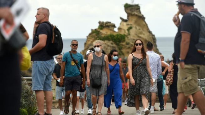 Covid-19: l'obligation du port du masque allégée sur le littoral dans les Pyrénées-Atlantiques Covid-19: l'obligation du port du masque allégée sur le littoral dans les Pyrénées-Atlantiques