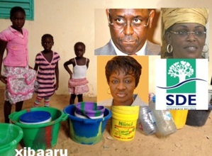SENEGAL- Les Dakarois en colère accusent : « La pénurie d’eau risque d’emporter la Sde, Macky, Marème et Mimi » SENEGAL- Les Dakarois en colère accusent : « La pénurie d’eau risque d’emporter la Sde, Macky, Marème et Mimi »