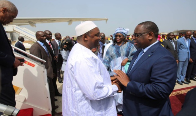 Présidentielle Gambie: L'opposition soupçonne Macky Sall d'ingérence, bombe désamorcée par...