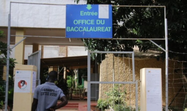 Les travailleurs de l’office du bac dans une colère noire: le directeur Socé Ndiaye sur le banc des accusés Les travailleurs de l’office du bac dans une colère noire: le directeur Socé Ndiaye sur le banc des accusés