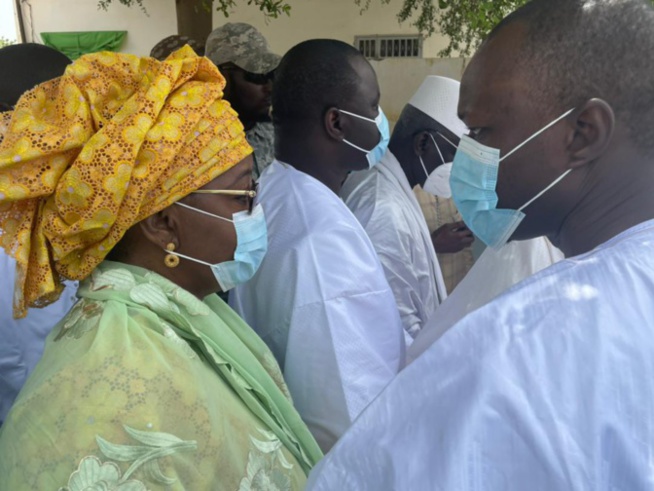 Visite à Touba ce jeudi: Ce qu'aurait proposé Ousmane Sonko à Anna Diamanka si elle... Visite à Touba ce jeudi: Ce qu'aurait proposé Ousmane Sonko à Anna Diamanka si elle...