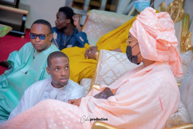 Visite de courtoisie de la délégation du Gfm à Touba: Birane Ndour et Cie chez Sokhna Balli Mountakha Visite de courtoisie de la délégation du Gfm à Touba: Birane Ndour et Cie chez Sokhna Balli Mountakha