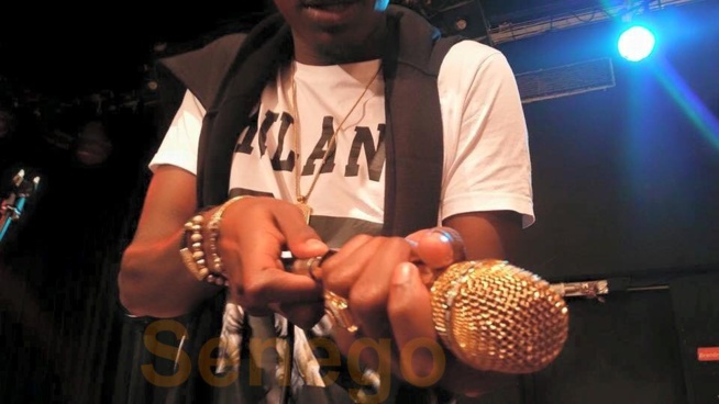 Du lourd se prépare, Wally B . Seck Test ses nouveaux micros Du lourd se prépare, Wally B . Seck Test ses nouveaux micros