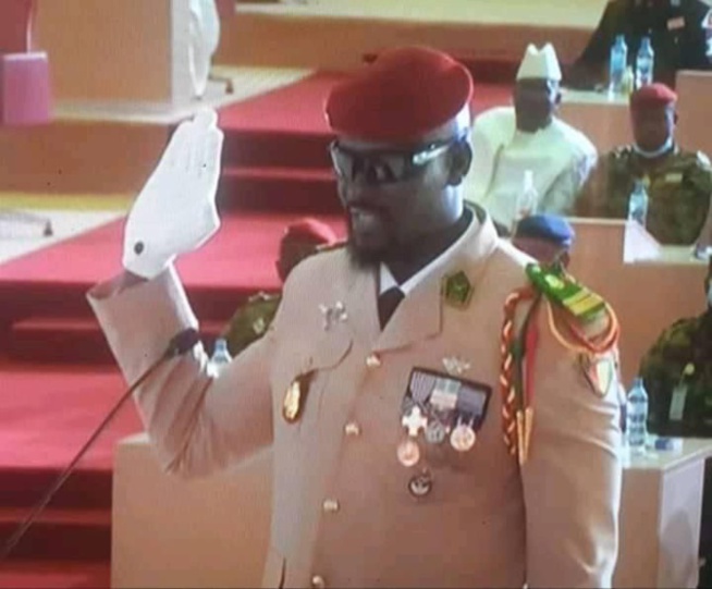 Guinée: Le Colonel Mamady Doumbouya a prêté serment, il promet de ne pas se présenter à l'élection présidentielle
