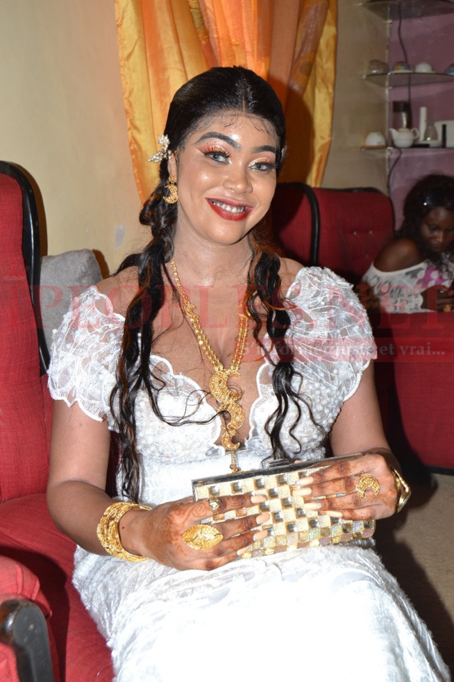 Mariage: Les différentes Sangne Sé du top model Aicha Fall. Admirez les images Mariage: Les différentes Sangne Sé du top model Aicha Fall. Admirez les images