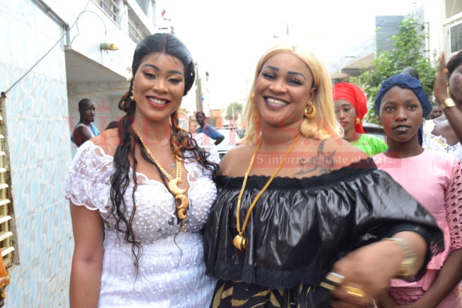 Mariage: Les différentes Sangne Sé du top model Aicha Fall. Admirez les images Mariage: Les différentes Sangne Sé du top model Aicha Fall. Admirez les images