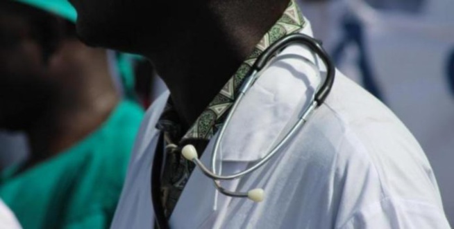 Des clients victime de son incompétence: Les dégâts de « Dr Diop », le cartouchard de…