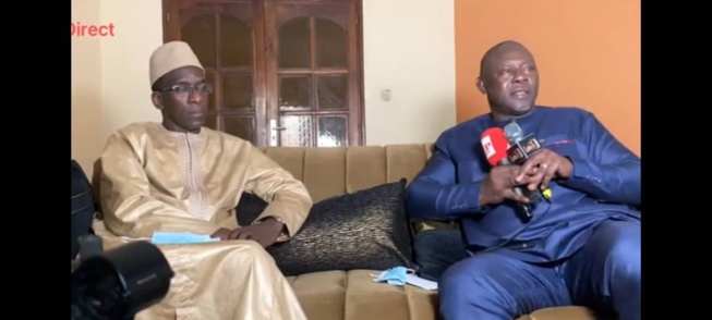 Décès de Mbaye Gueye, le ministre de la sante Abdoulaye Diouf Sarr chez Tapha Gueye pour présenter ses condoléances Décès de Mbaye Gueye, le ministre de la sante Abdoulaye Diouf Sarr chez Tapha Gueye pour présenter ses condoléances