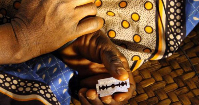 Jugée pour mutilation génitale: La dame Khadidiatou Diallo avait fait exciser ses fillettes en cachette Jugée pour mutilation génitale: La dame Khadidiatou Diallo avait fait exciser ses fillettes en cachette