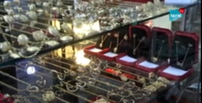 Recherché pour arnaque à l’or, le policier réussit un autre grand coup Recherché pour arnaque à l’or, le policier réussit un autre grand coup