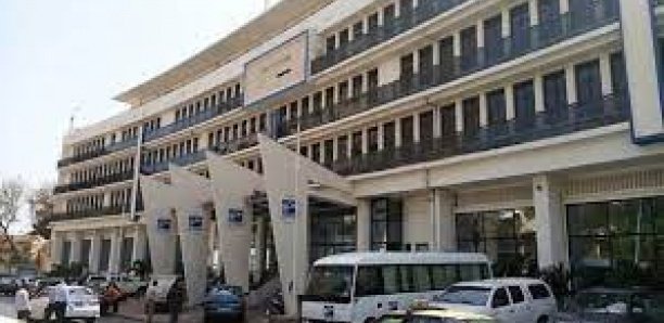Bourses familiales : 3 trimestres d’arriérés de paiement, La Poste au banc des accusés
