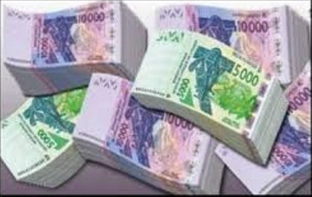 Escroquerie: Un “homme d’affaires” soutire 39 millions FCfa à sa maîtresse Escroquerie: Un “homme d’affaires” soutire 39 millions FCfa à sa maîtresse