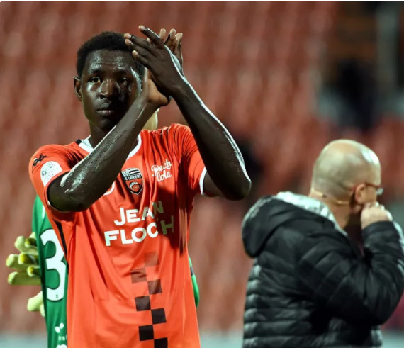 "Recours à la prostitution de mineures": le joueur Sidy Sarr placé sous contrôle judiciaire "Recours à la prostitution de mineures": le joueur Sidy Sarr placé sous contrôle judiciaire
