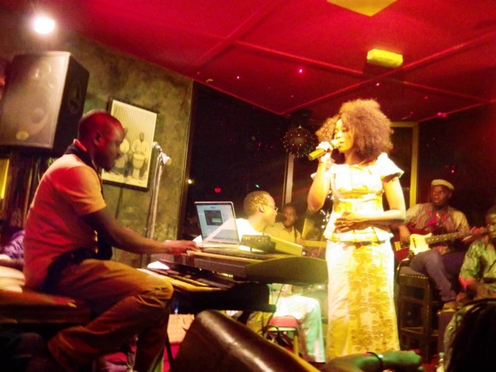 (5) Photos: Soirée spéciale Ndéweneul de Adiouza à la villa Krystal