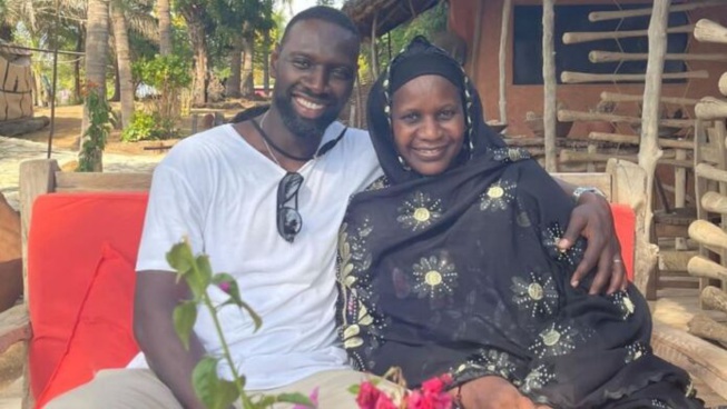 En vacances à Dakar: Les clichés d’Omar Sy et sa mère