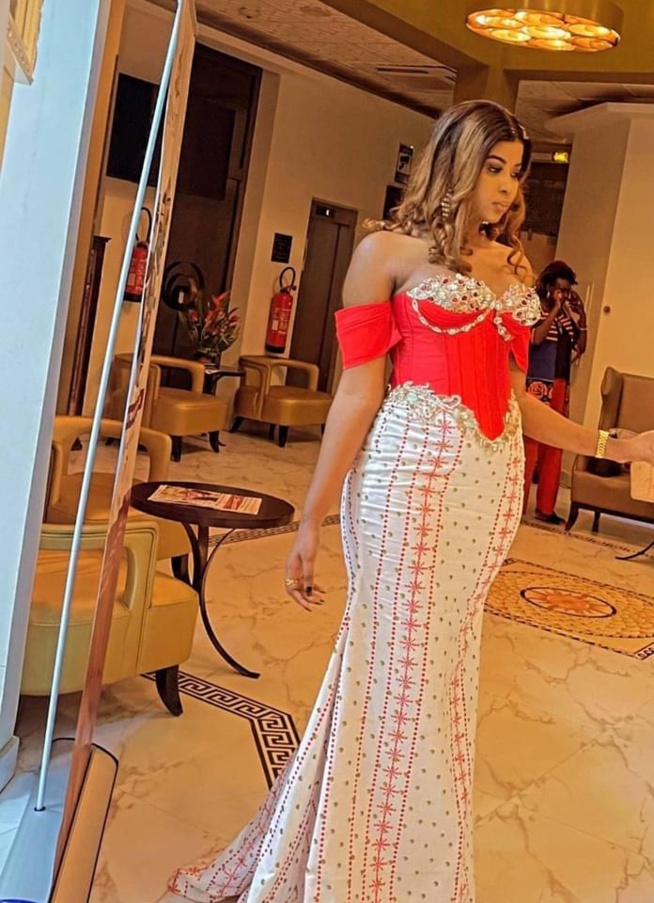 Fespaco: Kiné de la série Pod et Marichou dans une robe à vous couper le souffle Fespaco: Kiné de la série Pod et Marichou dans une robe à vous couper le souffle