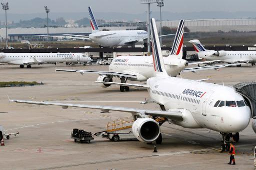 Un vol Air France assez particulier avec nos hommes politiques Un vol Air France assez particulier avec nos hommes politiques