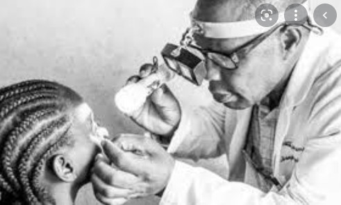 L’insuffisance de l’accès aux soins de santé oculaire au niveau local, un problème pour la protection sociale de l’enfance