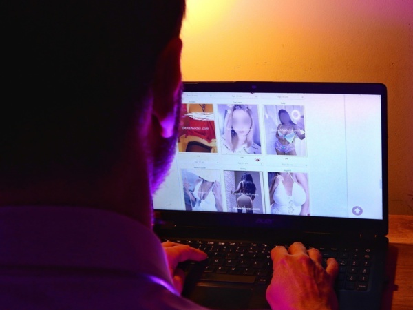 Enquête sur la prostitution en ligne au Sénégal Enquête sur la prostitution en ligne au Sénégal