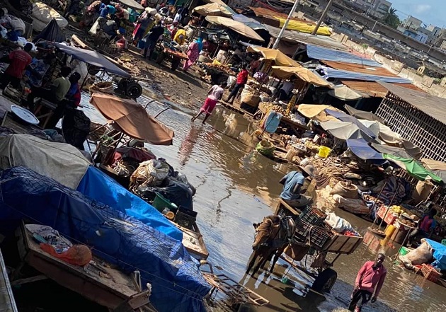 Pour dénoncer leurs conditions de travail... : Les commerçants des marchés de Thiaroye Gare décrètent une grève illimitée Pour dénoncer leurs conditions de travail... : Les commerçants des marchés de Thiaroye Gare décrètent une grève illimitée