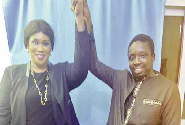 Conquête de la Mairie des HLM : Lala Aicha Fall et le journaliste-chargé de communication, Pedre Ndiaye déposent leur liste Conquête de la Mairie des HLM : Lala Aicha Fall et le journaliste-chargé de communication, Pedre Ndiaye déposent leur liste