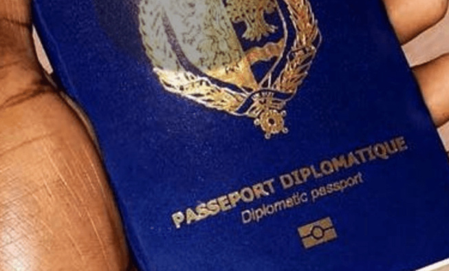 Scandale passeports diplomatiques: « je voulais intégrer le réseau, mais… » (Ex chargé de mission à l’Assemblée)