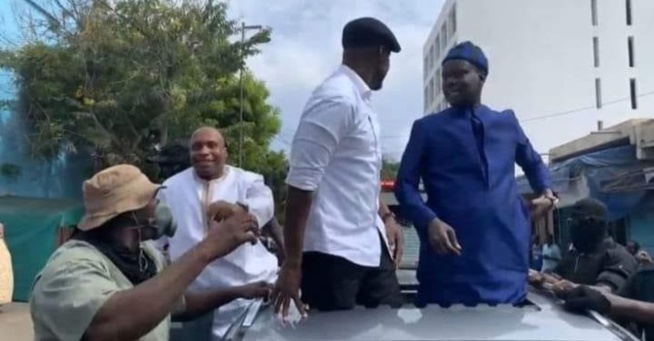 Gazés, chassés, arrêtés puis libérés: Barth, Sonko et Gakou ratent le coup de mars Gazés, chassés, arrêtés puis libérés: Barth, Sonko et Gakou ratent le coup de mars