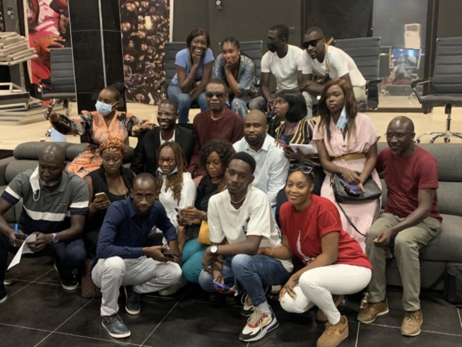 Nouvel album de Youssou Ndour – Une séance d’écoute pour la presse écrite organisée Nouvel album de Youssou Ndour – Une séance d’écoute pour la presse écrite organisée