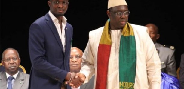 Décoré par Macky Sall : Mohamed Mbougar Sarr «extrêmement touché par cette attention» Décoré par Macky Sall : Mohamed Mbougar Sarr «extrêmement touché par cette attention»