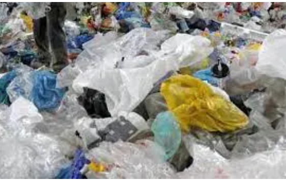 Interdiction du plastique: Le Sénégal n’y arrive pas encore ! Interdiction du plastique: Le Sénégal n’y arrive pas encore !