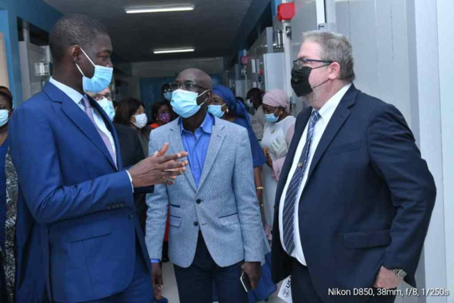 RÉCEPTION D’UN LOT DE 265.590 DOSES DE VACCINS PFIZER RÉCEPTION D’UN LOT DE 265.590 DOSES DE VACCINS PFIZER