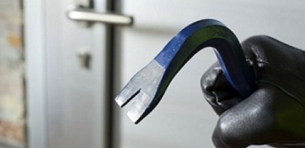 Vol avc violence : Un charretier déguisé en talibé s'introduit dans un appartement et... Vol avc violence : Un charretier déguisé en talibé s'introduit dans un appartement et...
