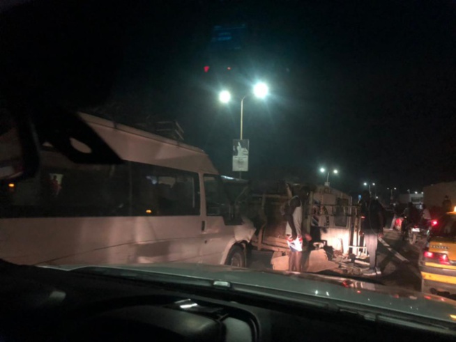 Ouakam / Collision entre deux minicars: Six victimes, les chauffards ont pris la tangente Ouakam / Collision entre deux minicars: Six victimes, les chauffards ont pris la tangente