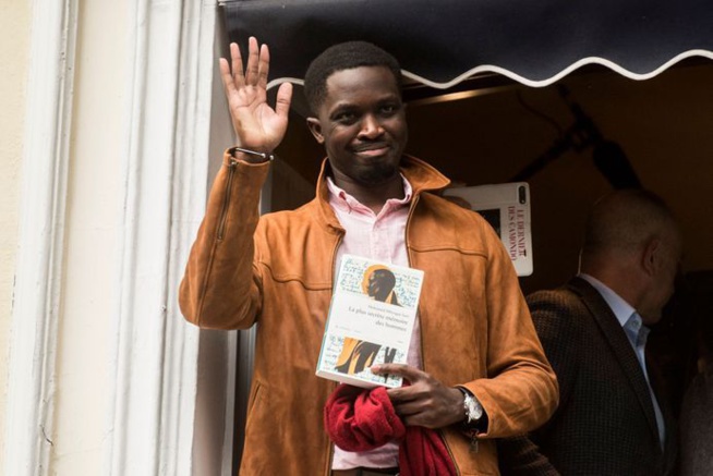 Mohamed Mbougar Sarr: « Tout ou presque est réuni pour que la relation France-Afrique soit moins néocoloniale » Mohamed Mbougar Sarr: « Tout ou presque est réuni pour que la relation France-Afrique soit moins néocoloniale »