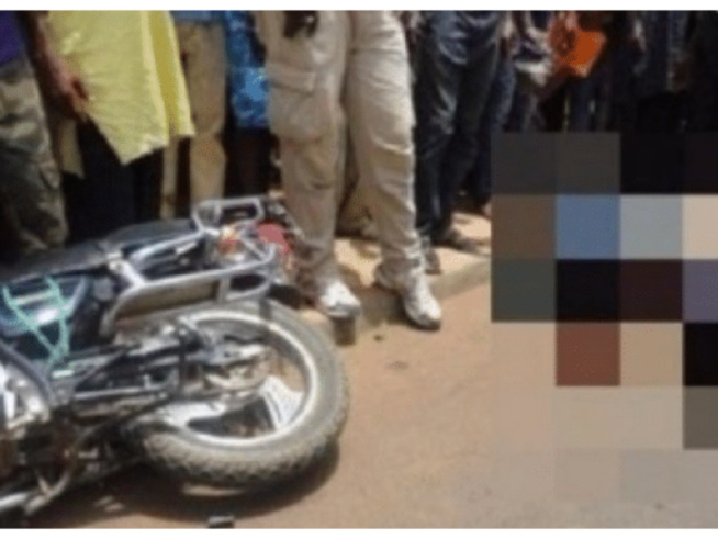 Patte d’Oie : Un livreur meurt après avoir heurté un camion en panne. Patte d’Oie : Un livreur meurt après avoir heurté un camion en panne.