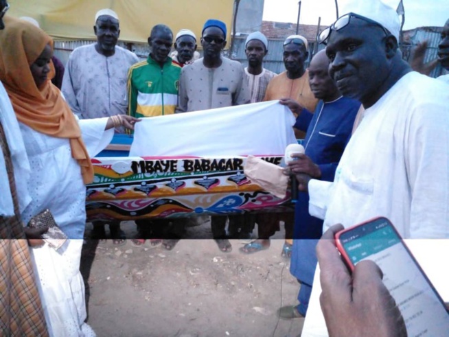 35 ème édition des régates de Saint Louis : Babacar Gaye "baptise sa pirogue" de Lodo