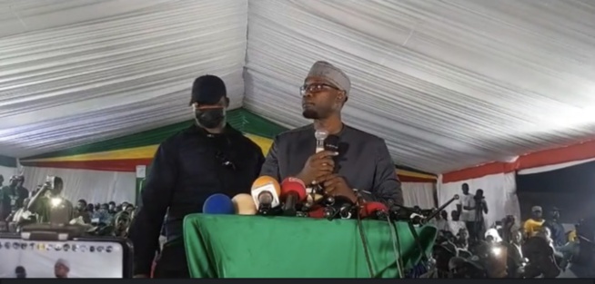 Apologie de la violence: Ousmane Sonko "brûle" la charte de la non-violence et avertit Apologie de la violence: Ousmane Sonko "brûle" la charte de la non-violence et avertit