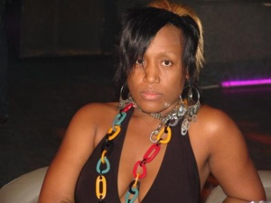 CÔTE D'IVOIRE - Youyou Clinton, la n°1 des filles d’Abidjan CÔTE D'IVOIRE - Youyou Clinton, la n°1 des filles d’Abidjan