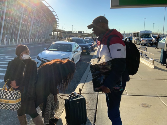 Arrivé de l'équipe de promo consulting de Paris à JFK airport de New York pour la prestigieuse soirée de gala des Africans Leadership Award du président Mbagnick Diop ce 27 novembre.