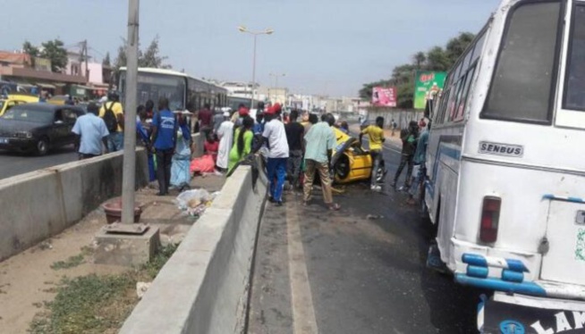 Dakar : Une femme enceinte, sur une moto, meurt tragiquement dans un accident, 2 morts au total