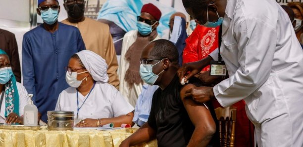 [DOSSIER 1/4] Covid-19 : Quand les fake news grippent la vaccination