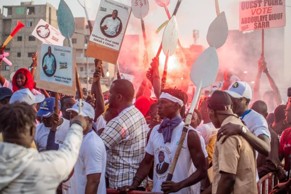 Investiture du candidat Adoulaye Diouf Sarr : La forte mobilisation des Dakarois