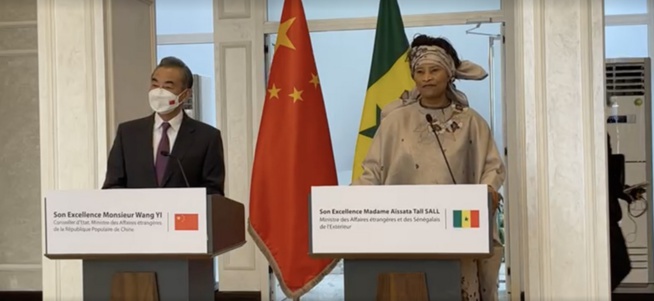 (FOCAC) Point De Presse Des Deux Homologues Me Aissata Tall Sall Et Wang Yi