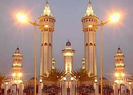 Touba: La grève du transport a paralysé toute la ville et impacté sur les l'éducation et la santé Touba: La grève du transport a paralysé toute la ville et impacté sur les l'éducation et la santé